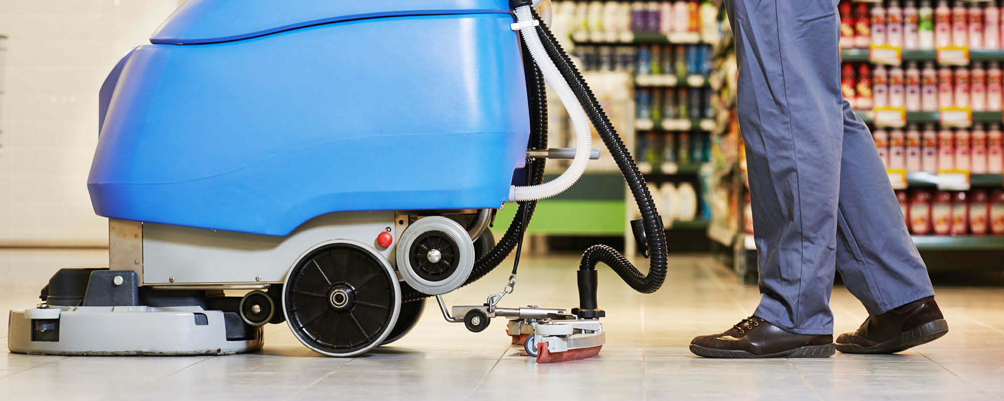 pulizia professionale in supermercato