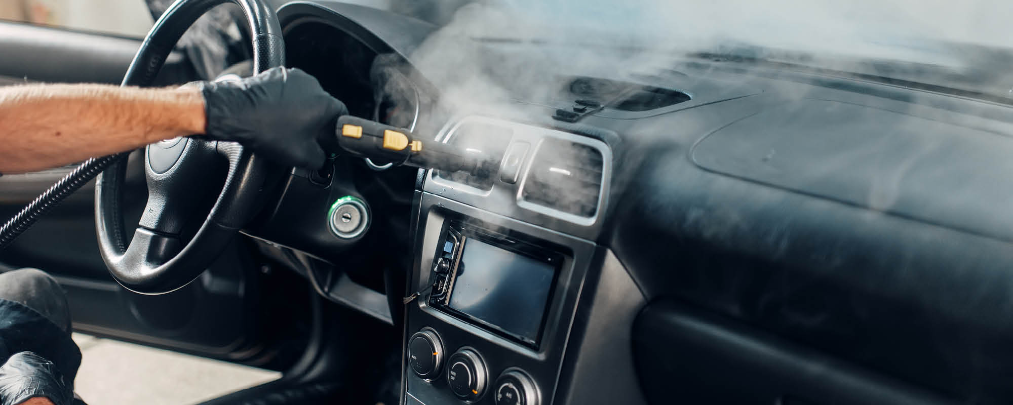 pulizia e santificazione interni auto e camper